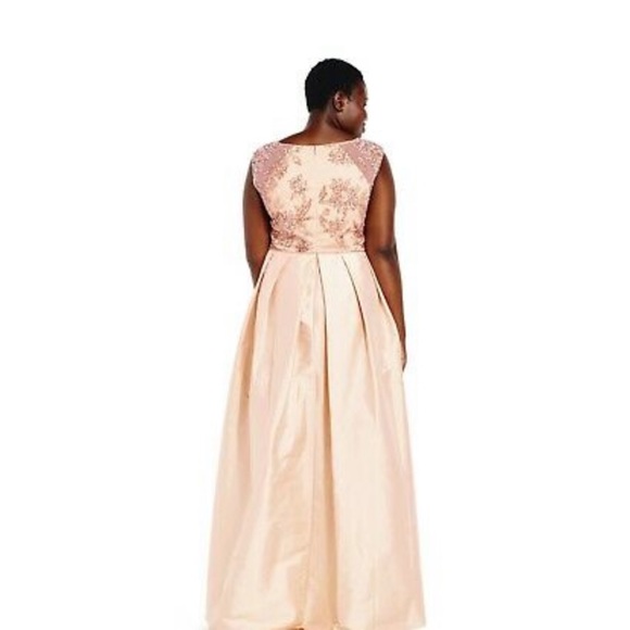 Adrianna Papell hi&low top beaded long Gown - Picture 9 of 10